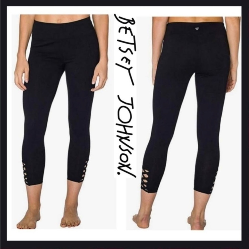 Betsey Johnson Give Love Get Love Leggings X- Small